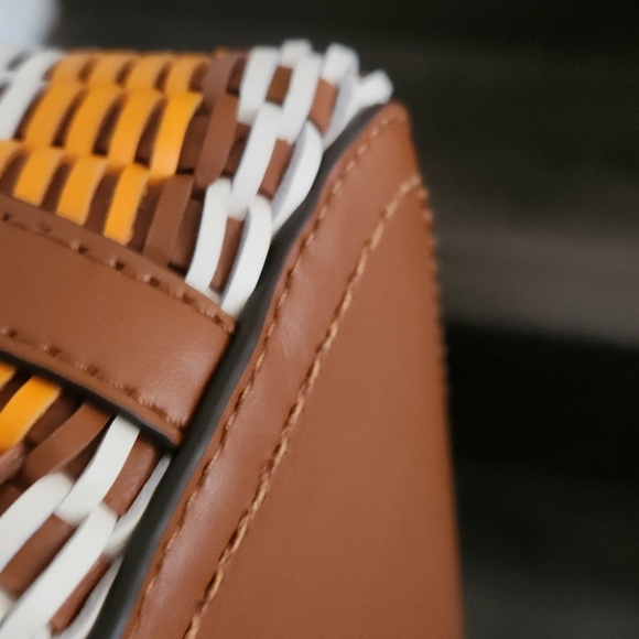 AUTH Tory Burch woven orange tan Crossbody Bucket vacation bag - Picture 5 of 10